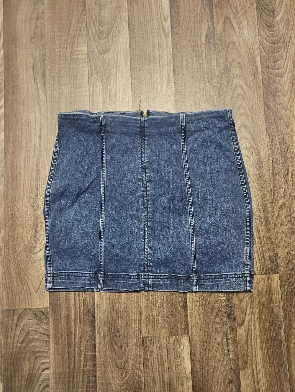 Free People SZ 12 Dark Wash Back Zip Stretch Denim Mini Skirt Bodycon